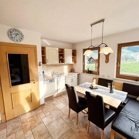 Lägenhet Gartenapartment Malea 80m2 Mit 2 Schlafzimmer Und Privatem Garten *